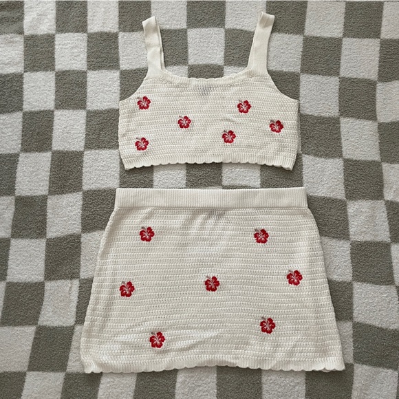 Wild Fable White Knit with Embroidered Hibiscus Set Size XXL - Picture 2 of 10